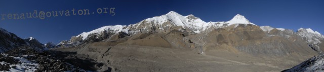 Le Julie Himal (6320m), le Brikuti (6361m), le Lagula (6910m) et le Chako Le Julie Himal (6320m), le Brikuti (6361m), le Lagula (6910m) et le Chako